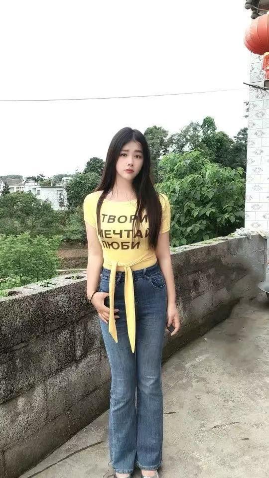白净性感妩媚可甜可骚 逼紧会夹操的她高潮好几次